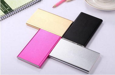 Promotion gift Slim External Battery 5000mah Portable Charger car jump starter power bank