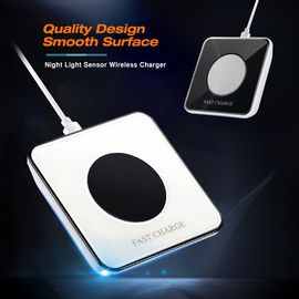 Latest 2019 Wireless Charger for Smart Phones Night Light Sensor Wireless Quick Charger