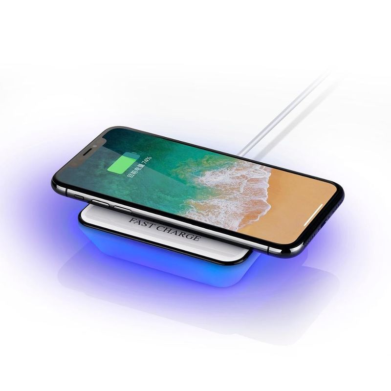 2018 Christmas Promotional Customized Patent Led Desk Lamp with Qi Wireless Charging Pad for xiaomi mi pad 2 for iPhone Xs Max